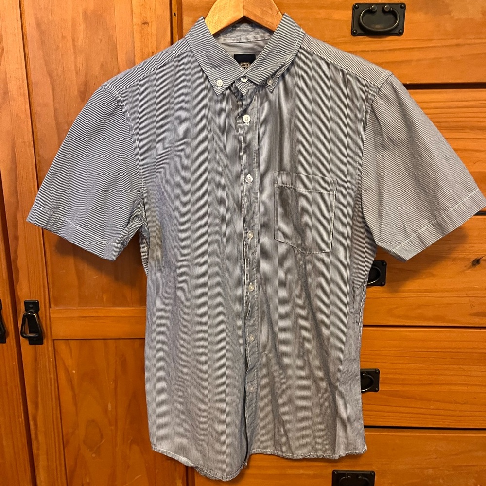 Men’s Shortsleeve Button Down